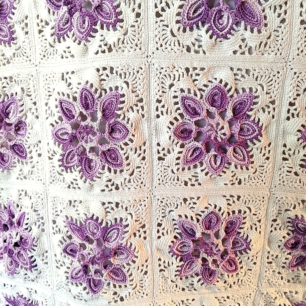 Handmade Quilt - Picture 2 of 3